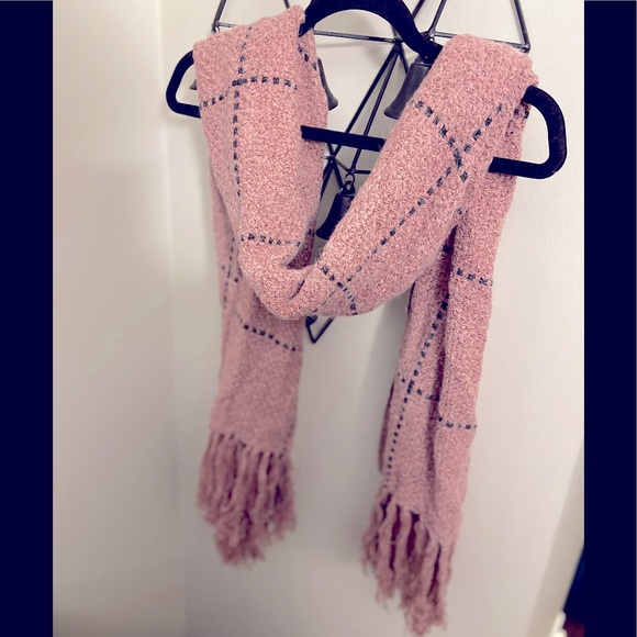 Accessories - (4/$14) Large Pink Knit Winter Scarf